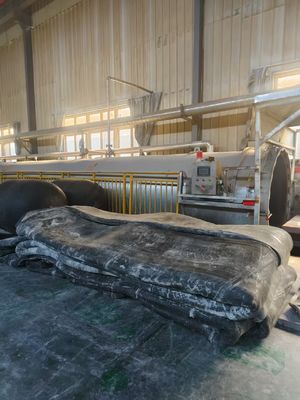 রোলিং বা লিফটিং ইনস্টলেশনের সর্বোচ্চ দক্ষতার জন্য ব্যাসার্ধ 30-5000mm জাহাজ লঞ্চিং এয়ারব্যাগ