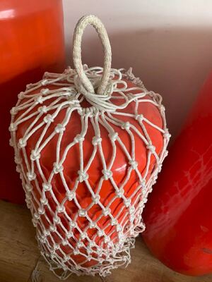 সংঘর্ষ এড়াতে এবং উন্নত প্রভাব সুরক্ষা প্রদানের জন্য ডিজাইন করা পলিউরেথেন ফেনা এবং রাবার ফেনা ভর্তি ফেন্ডার