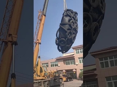 কন্টেইনারে লোড হচ্ছে ইয়োকোহামার রাবার ফ্যান্ডার